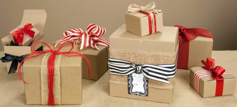 Custom gift boxes